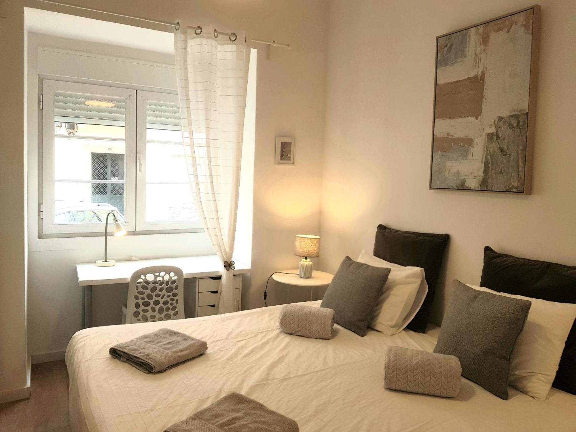 Alm- Spacious. Sunny. Patio. Quiet Area. Fast Wifi Lissabon Exterior foto